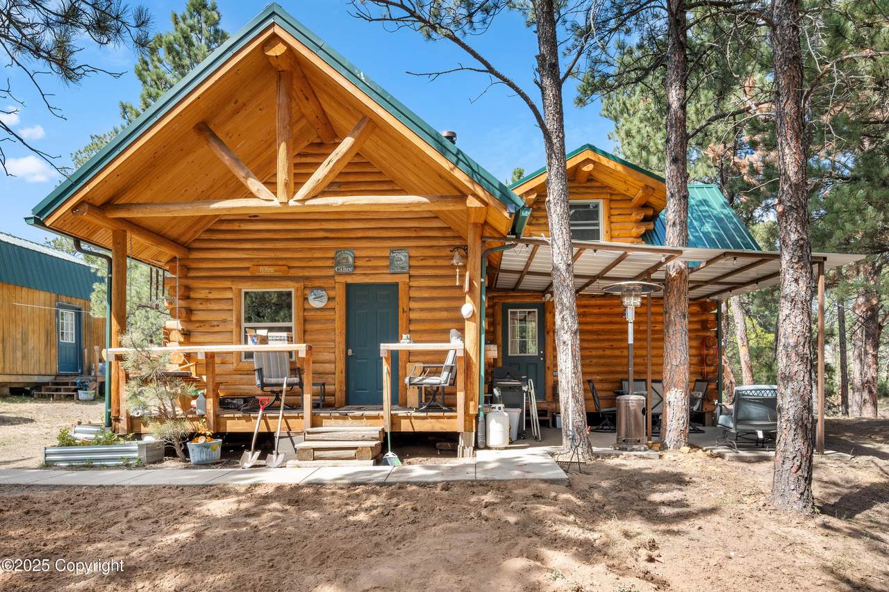 100 Hughes Ranch Rd - Photo 1