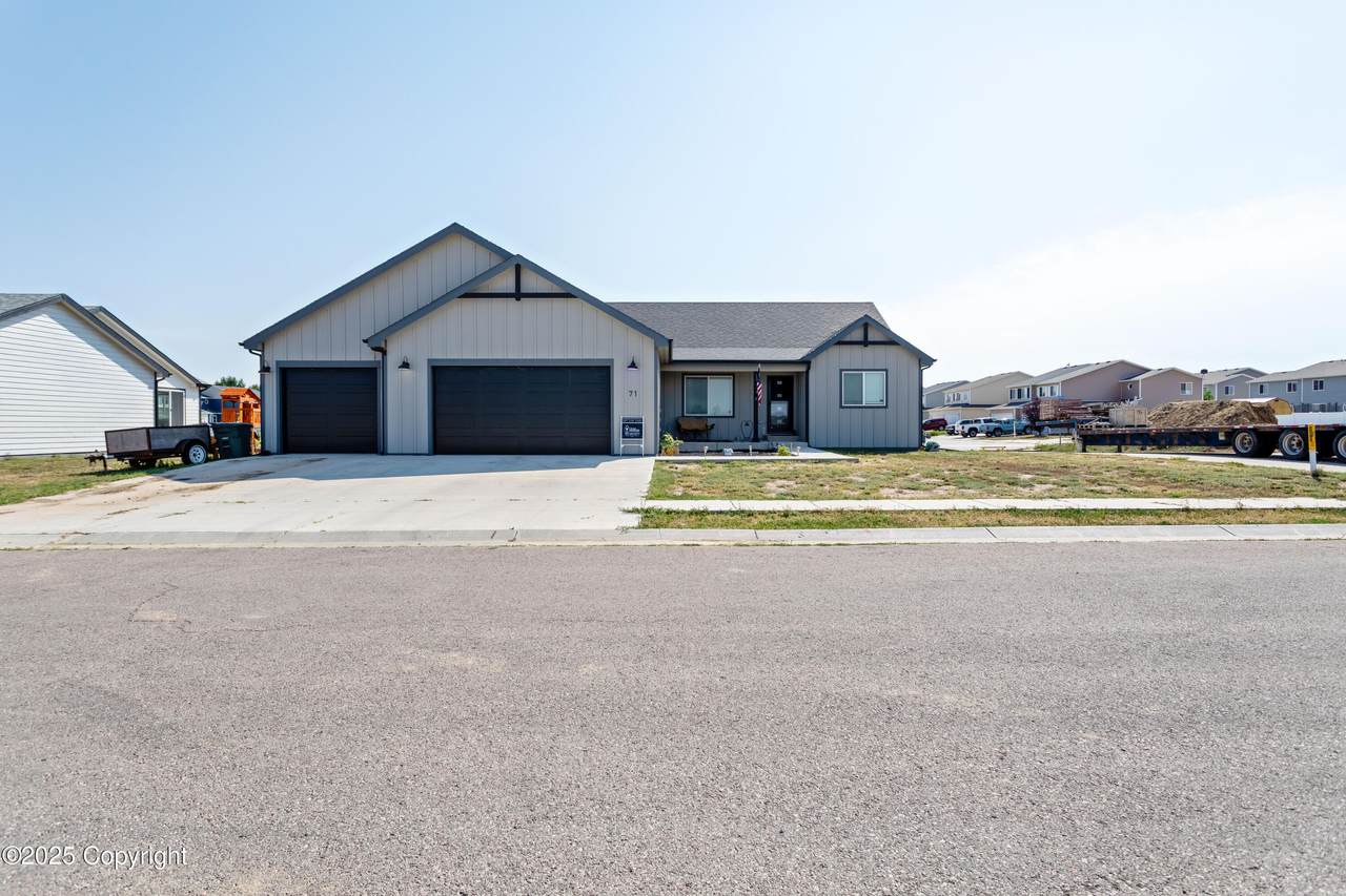 71 Saint Andrews Ln - Photo 1