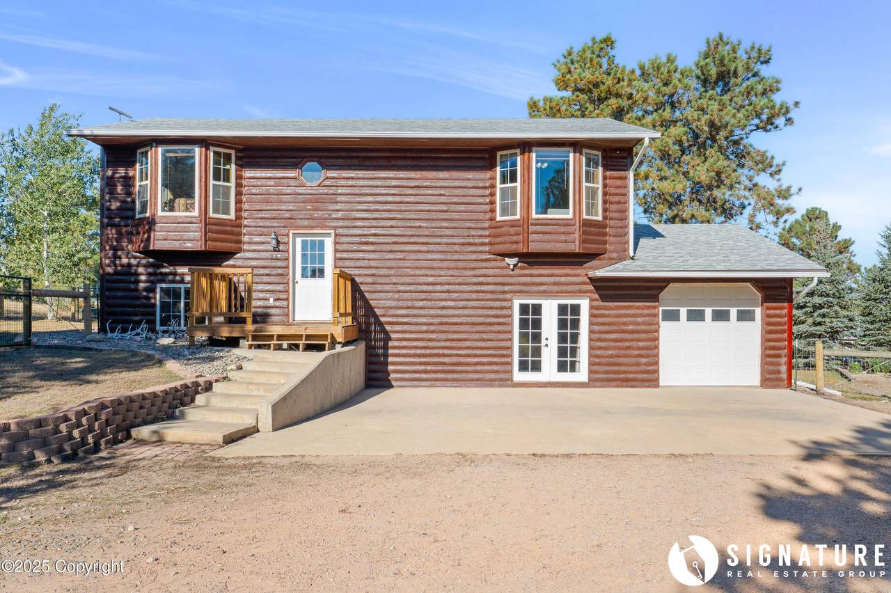 73 Pendleton Dr - Photo 1