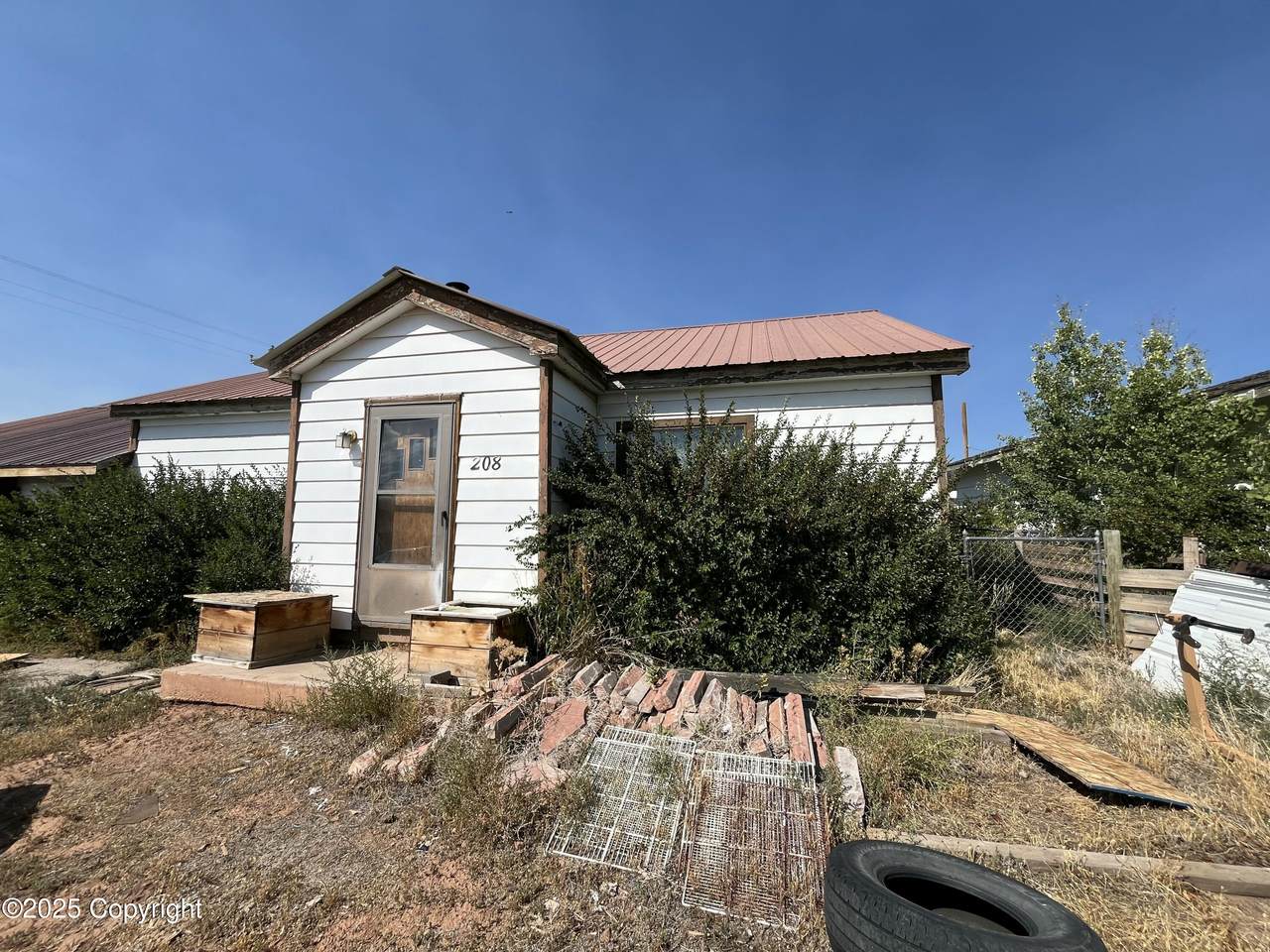 208 Hays St - Photo 1