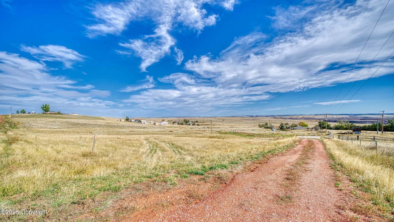 33 N Pineview Dr - Photo 1