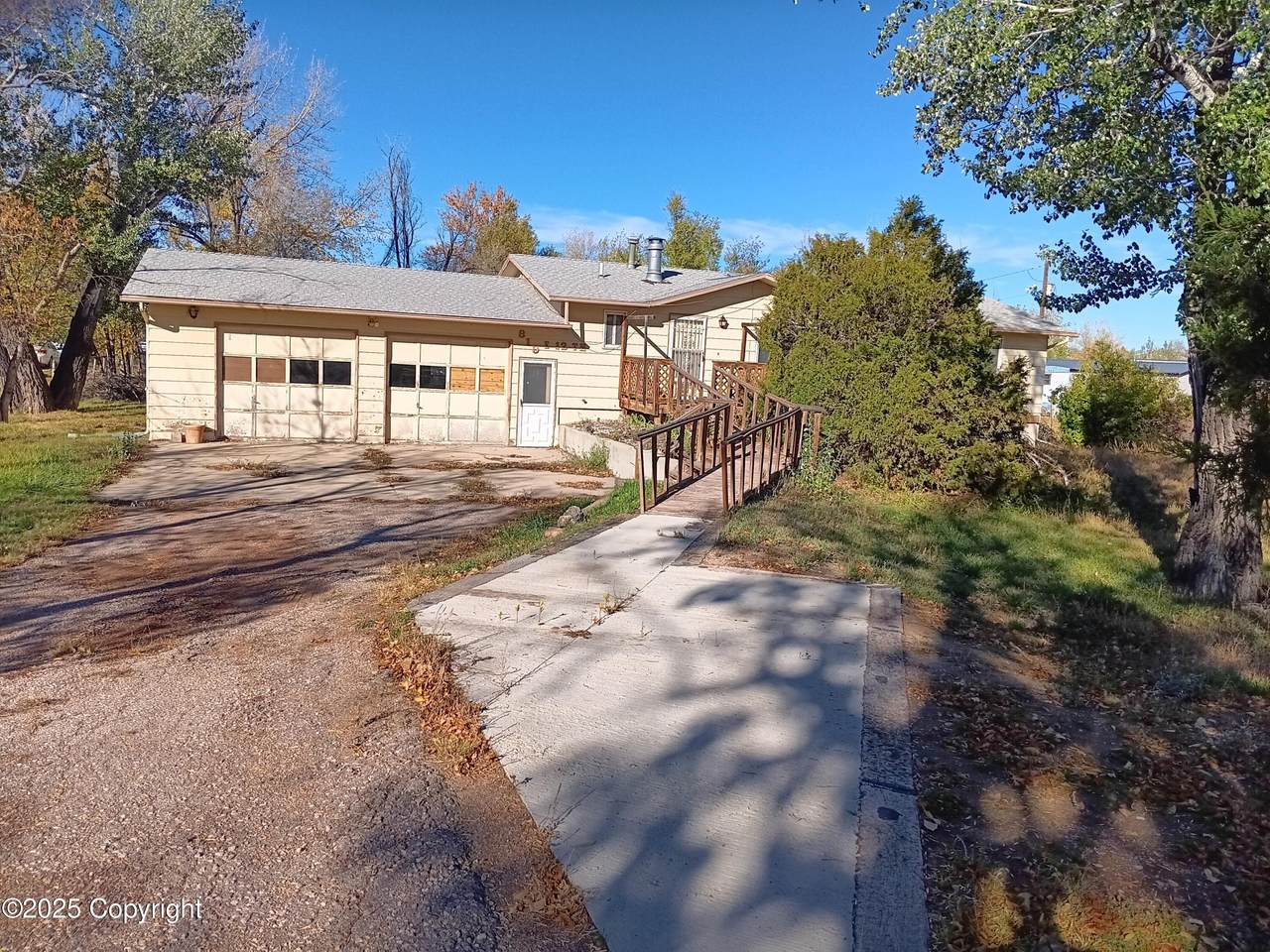 819 E 12th St - Photo 1