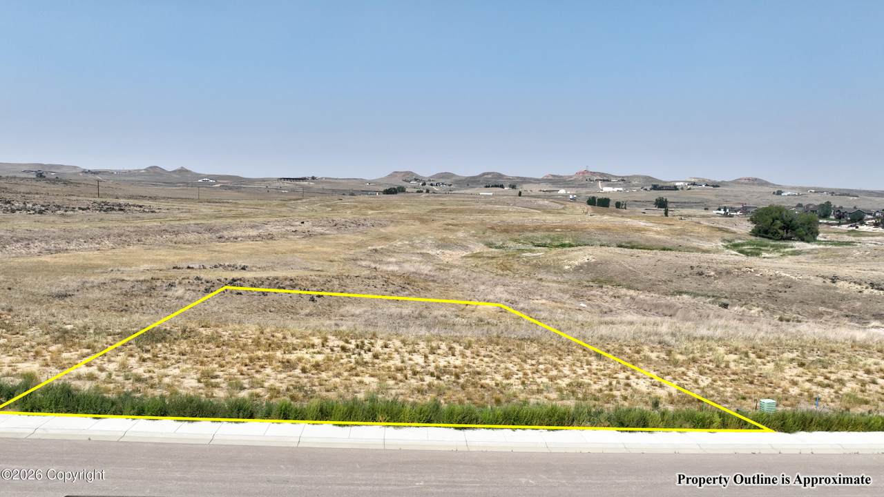 608 Mountain Shadow - Photo 1