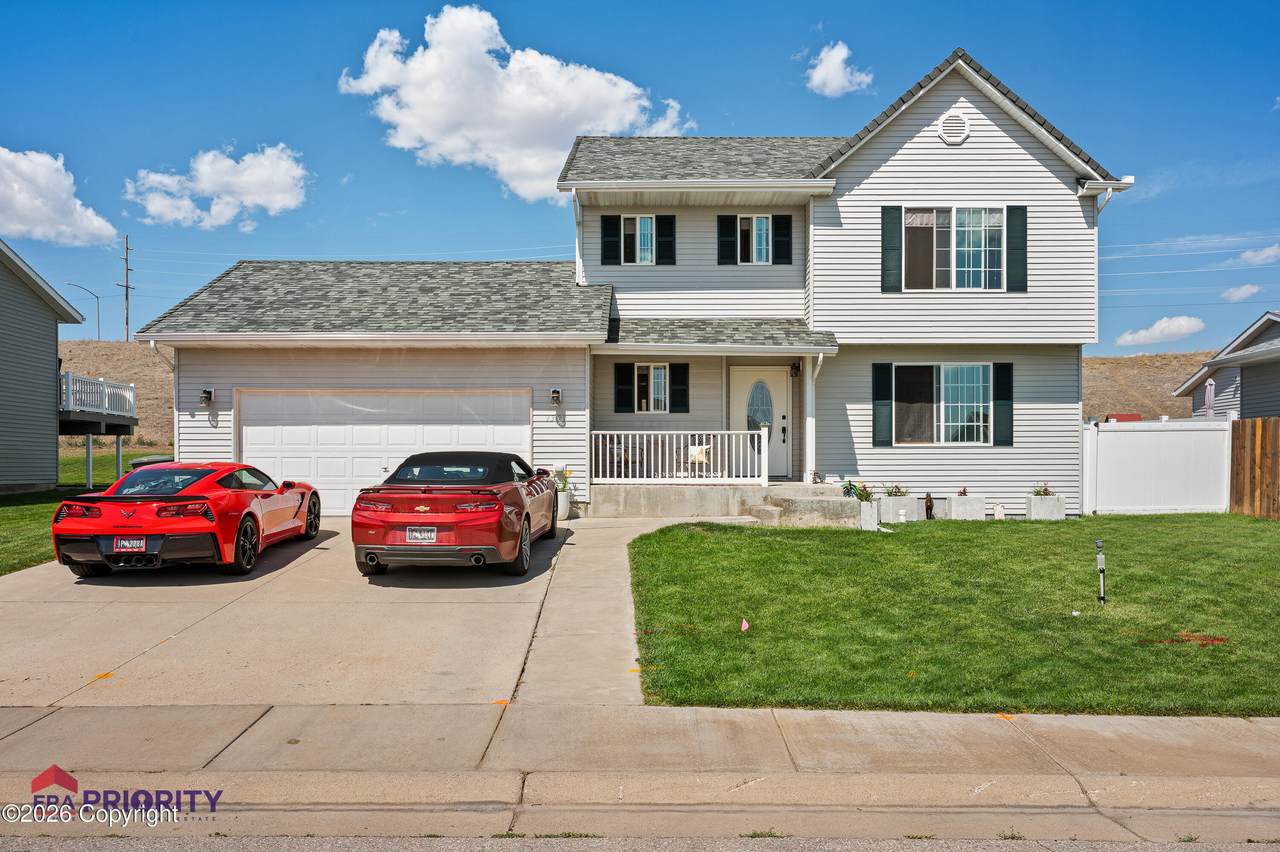 1302 Melissa Dr - Photo 1