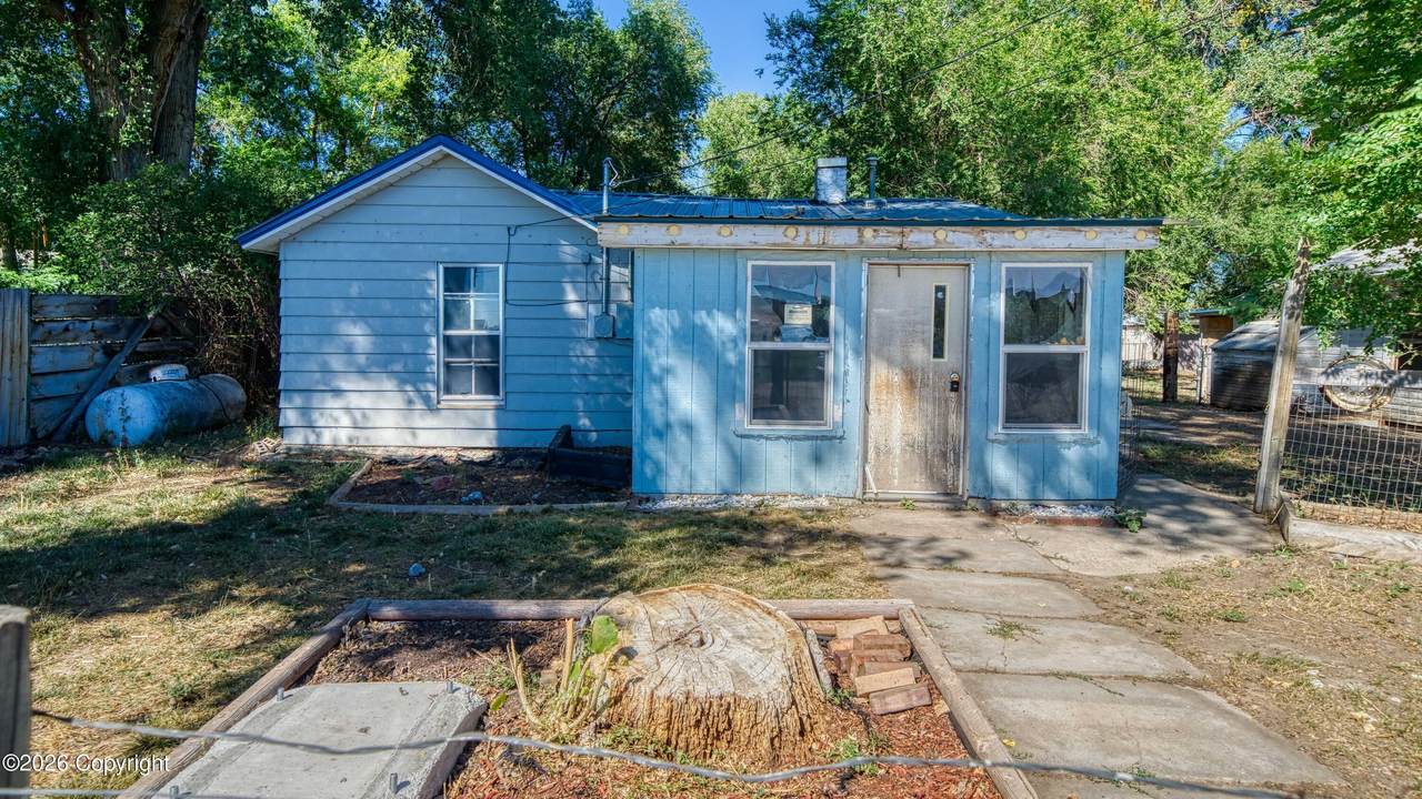 1517 School St - Photo 1