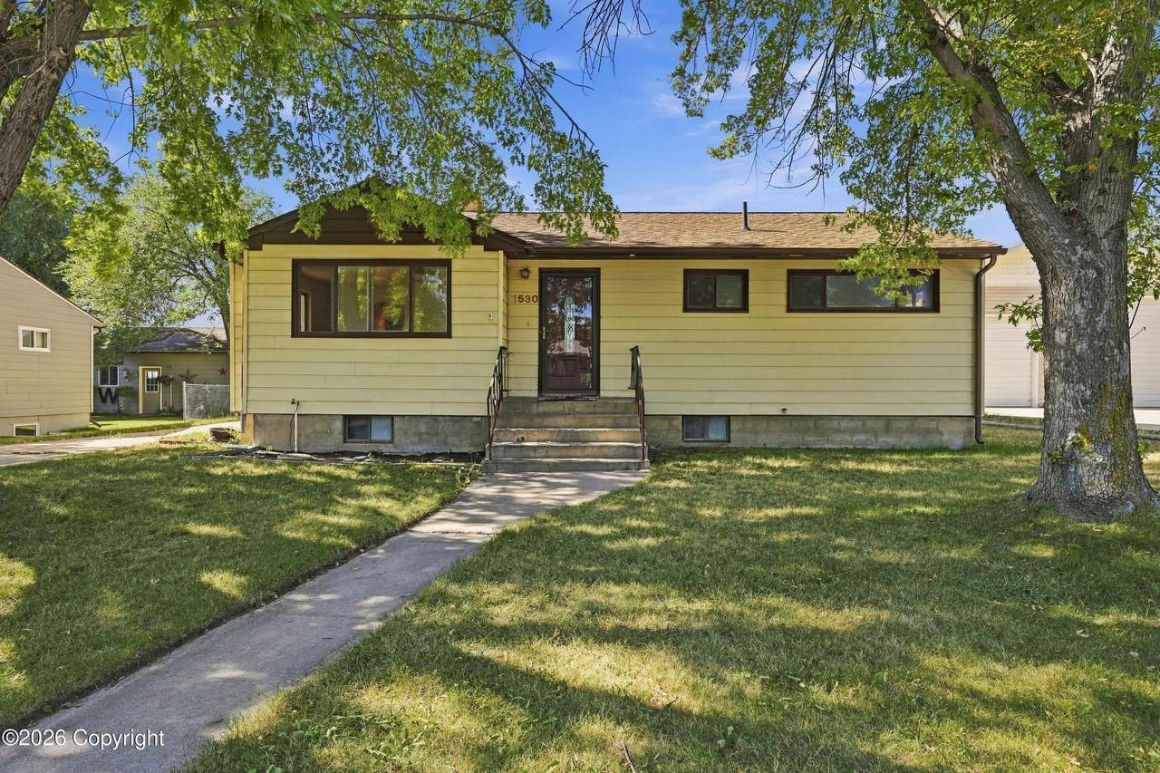 1530 Gray - Photo 1