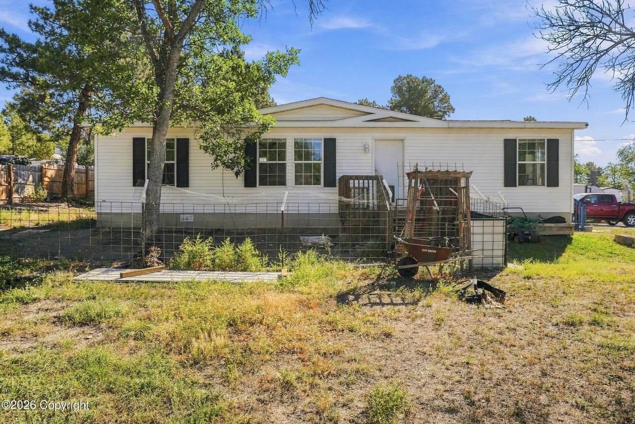727 Wood St - Photo 1
