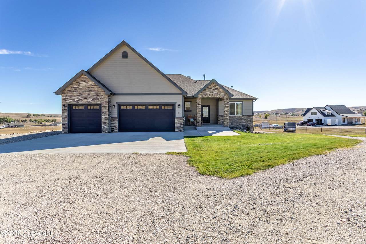 31 Sand Creek Dr - Photo 1
