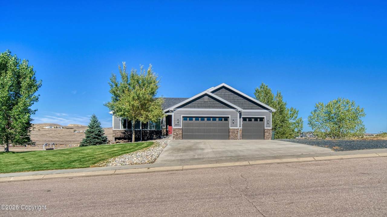 4400 Chancery Ln - Photo 1
