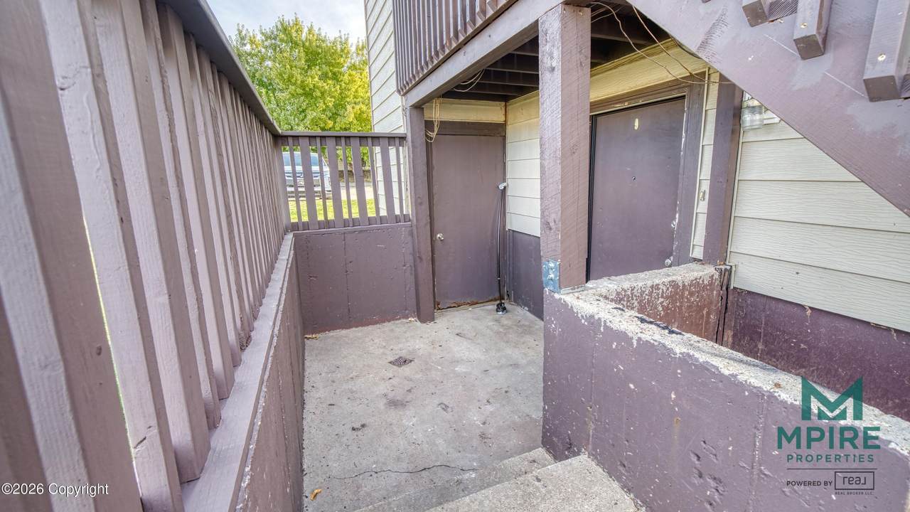 1405/1407 Eagles Nest Circle - Photo 1