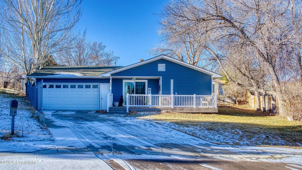 1607 Monte Vista Ln - Photo 1