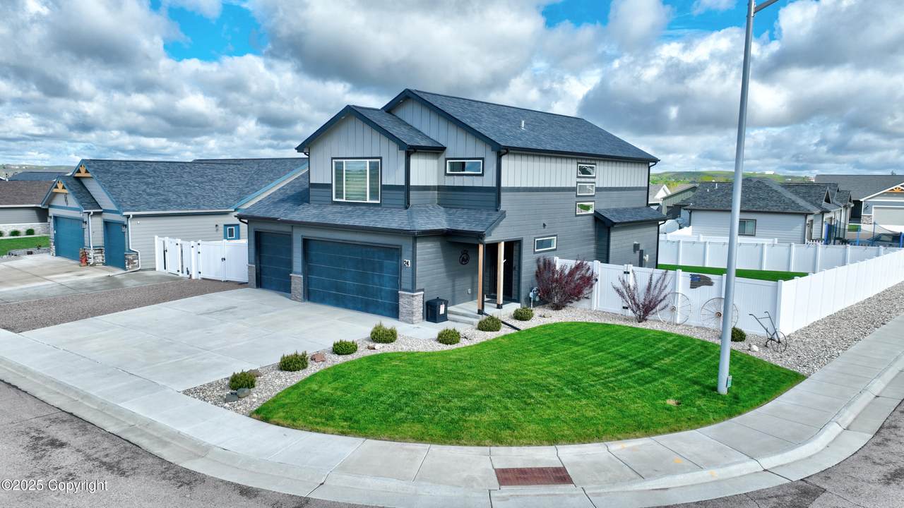 24 Baumen Pass - Photo 1