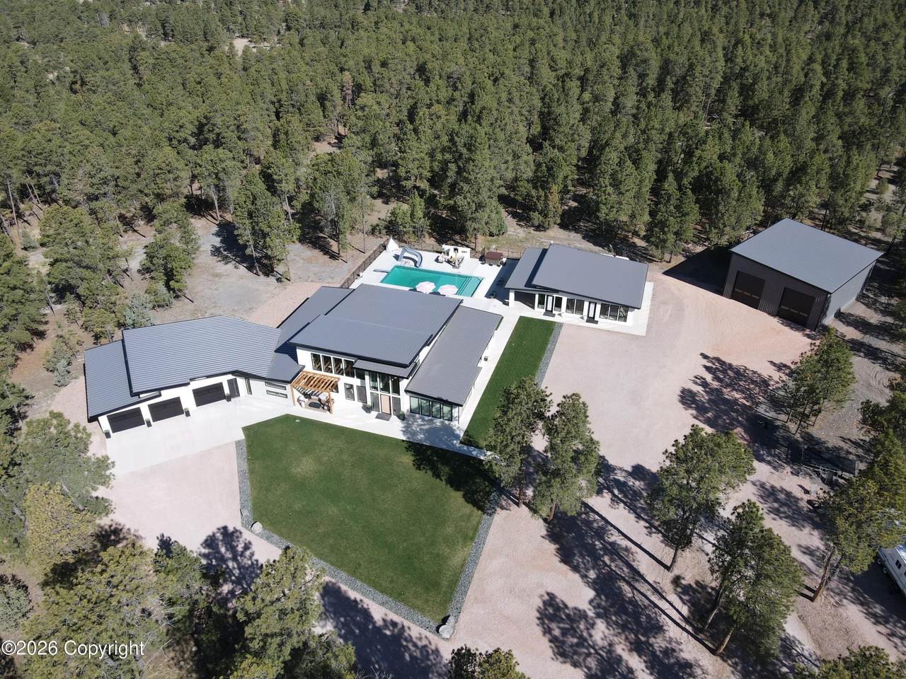 33 Pine Cone Ln - Photo 1