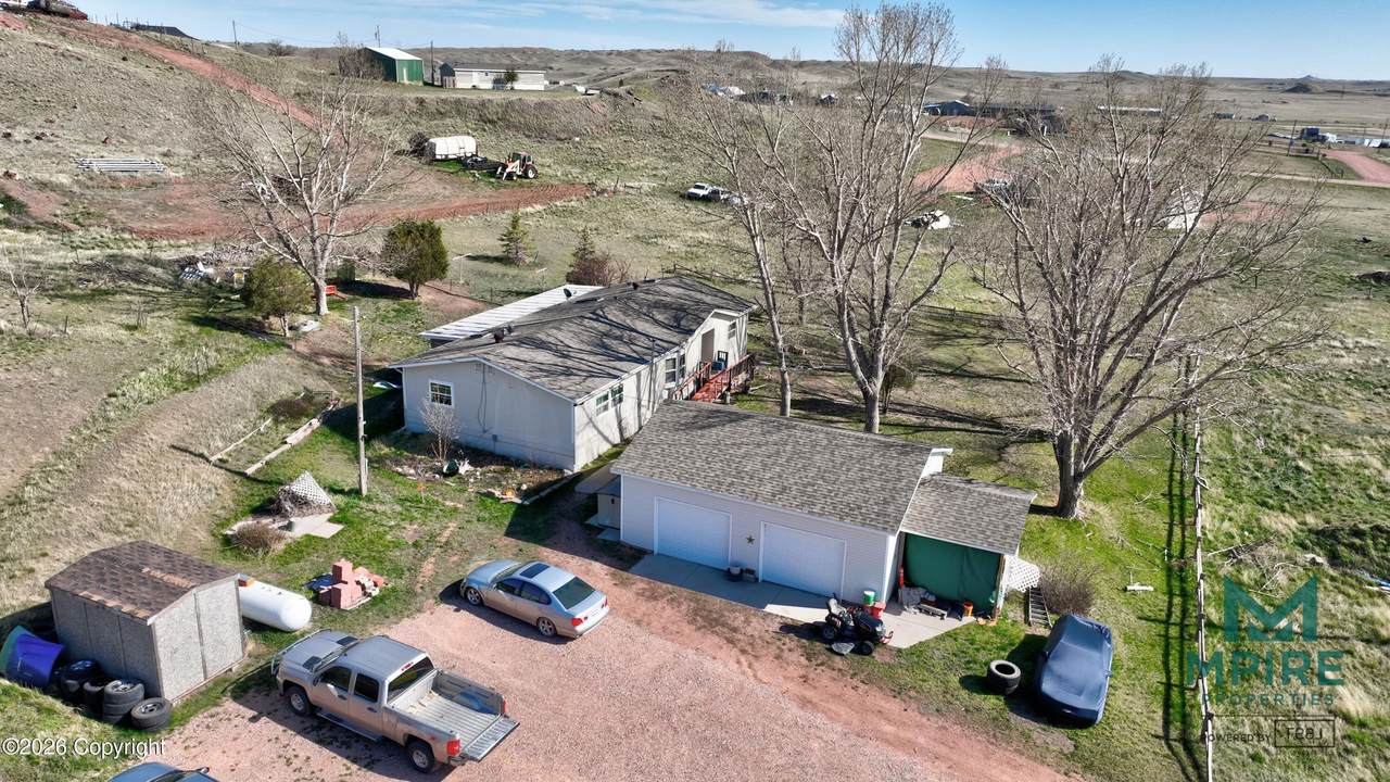 4 L Ct - Photo 1