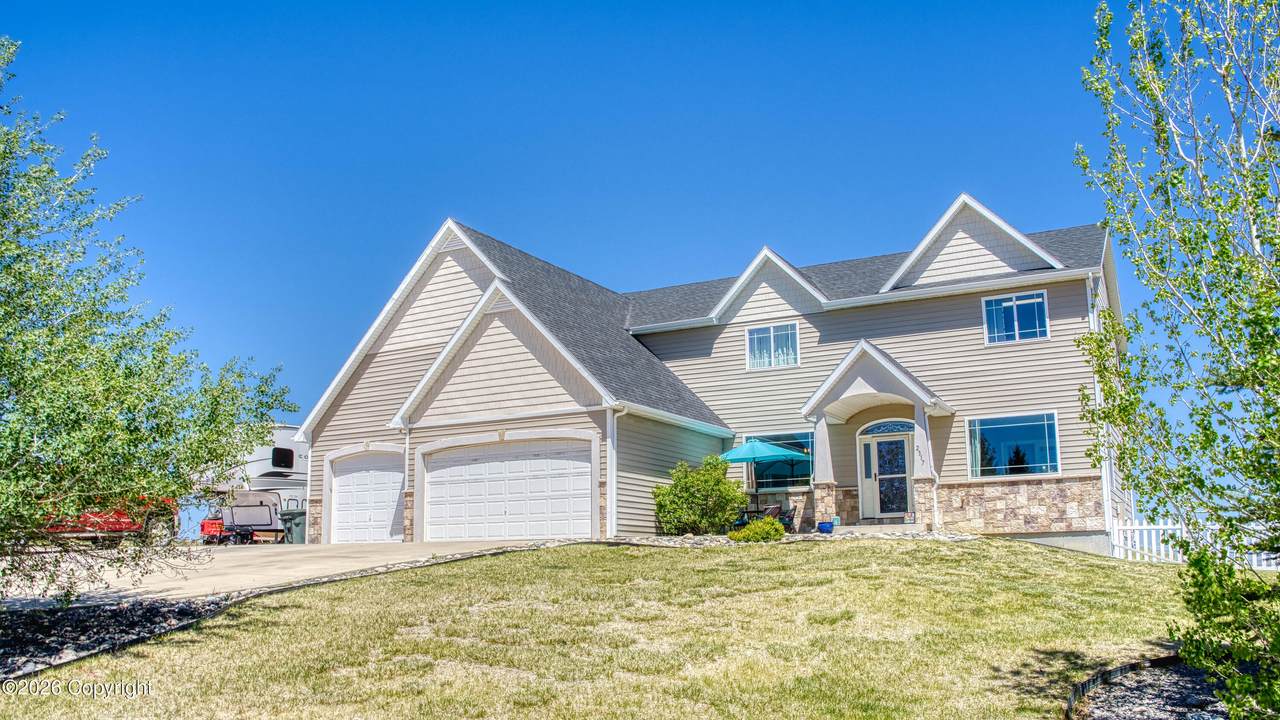 2317 Bluffs Ridge Dr - Photo 1