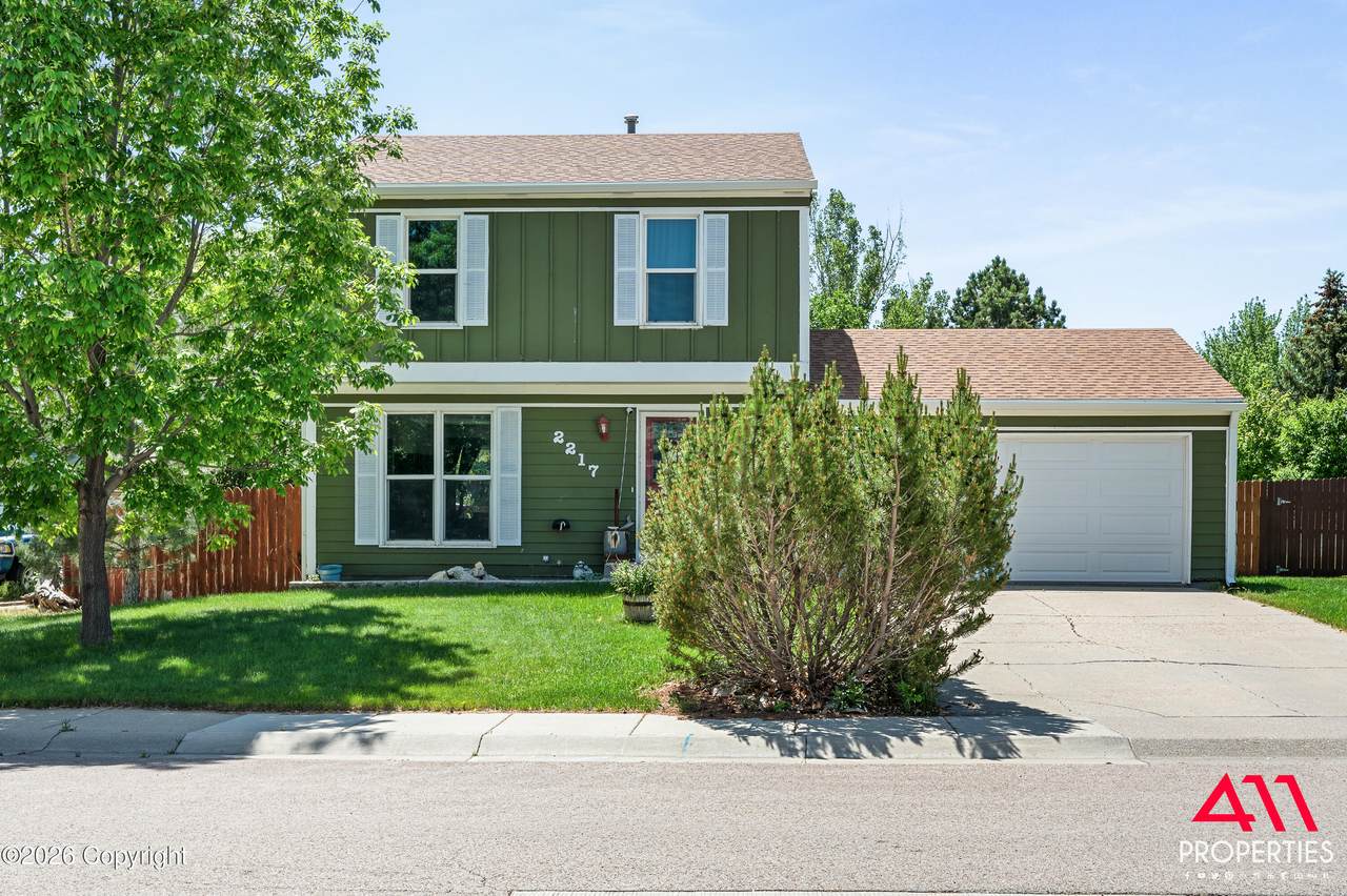 2217 Rose Creek Dr - Photo 1