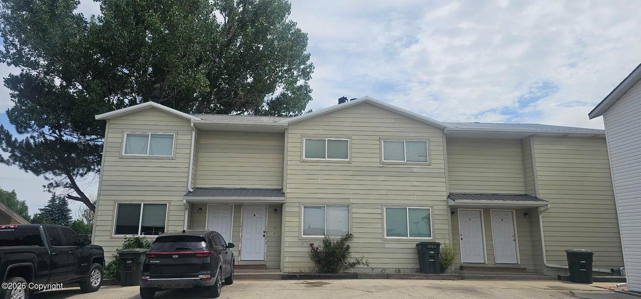 1409 E 12th St - Photo 1