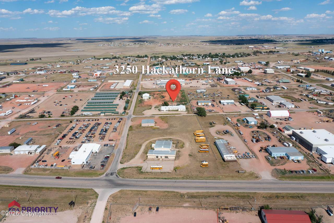 3250 Hackathorn Ln - Photo 1