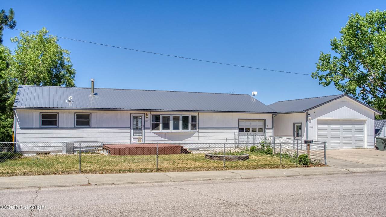 1201 Eighth St - Photo 1