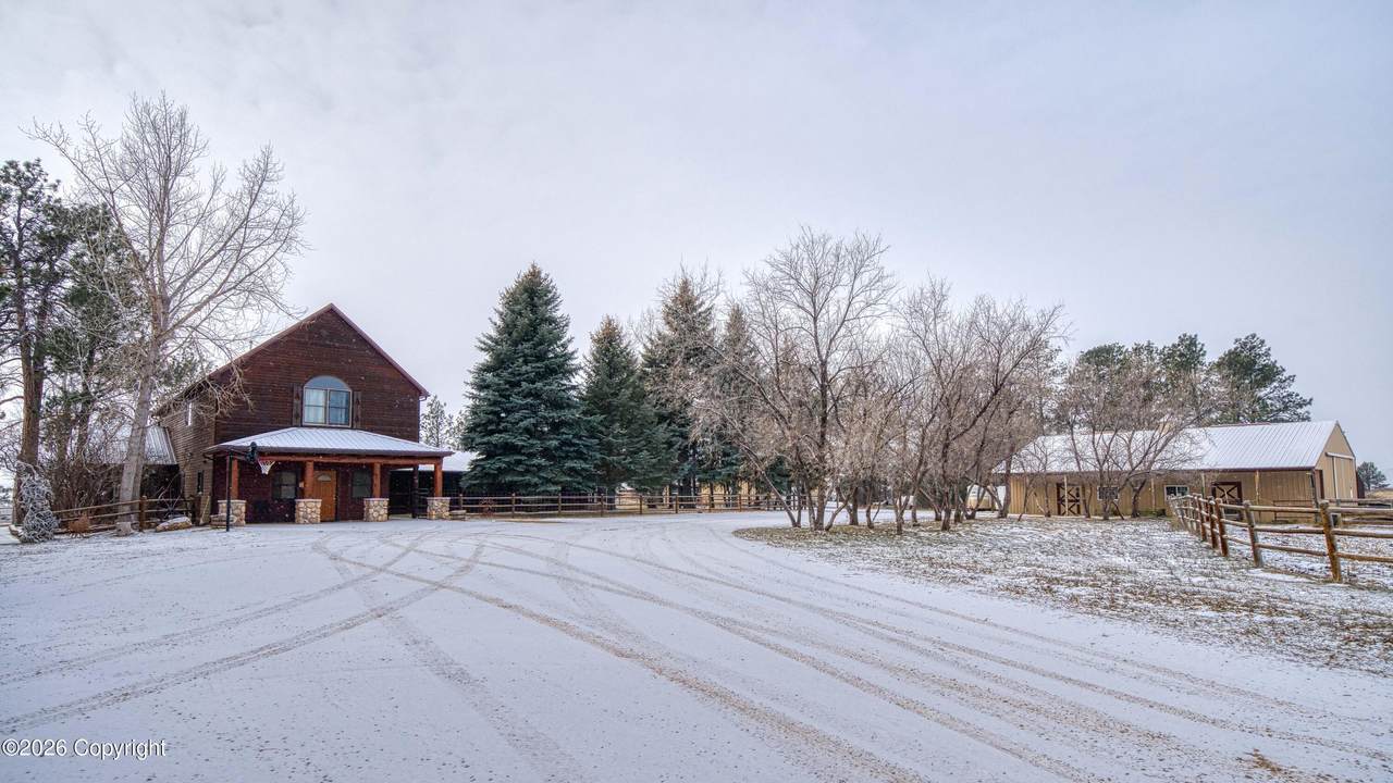 17985 Us-14 - Photo 1