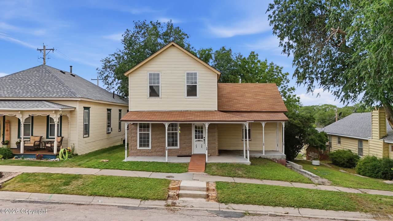 26 N Seneca Ave - Photo 1