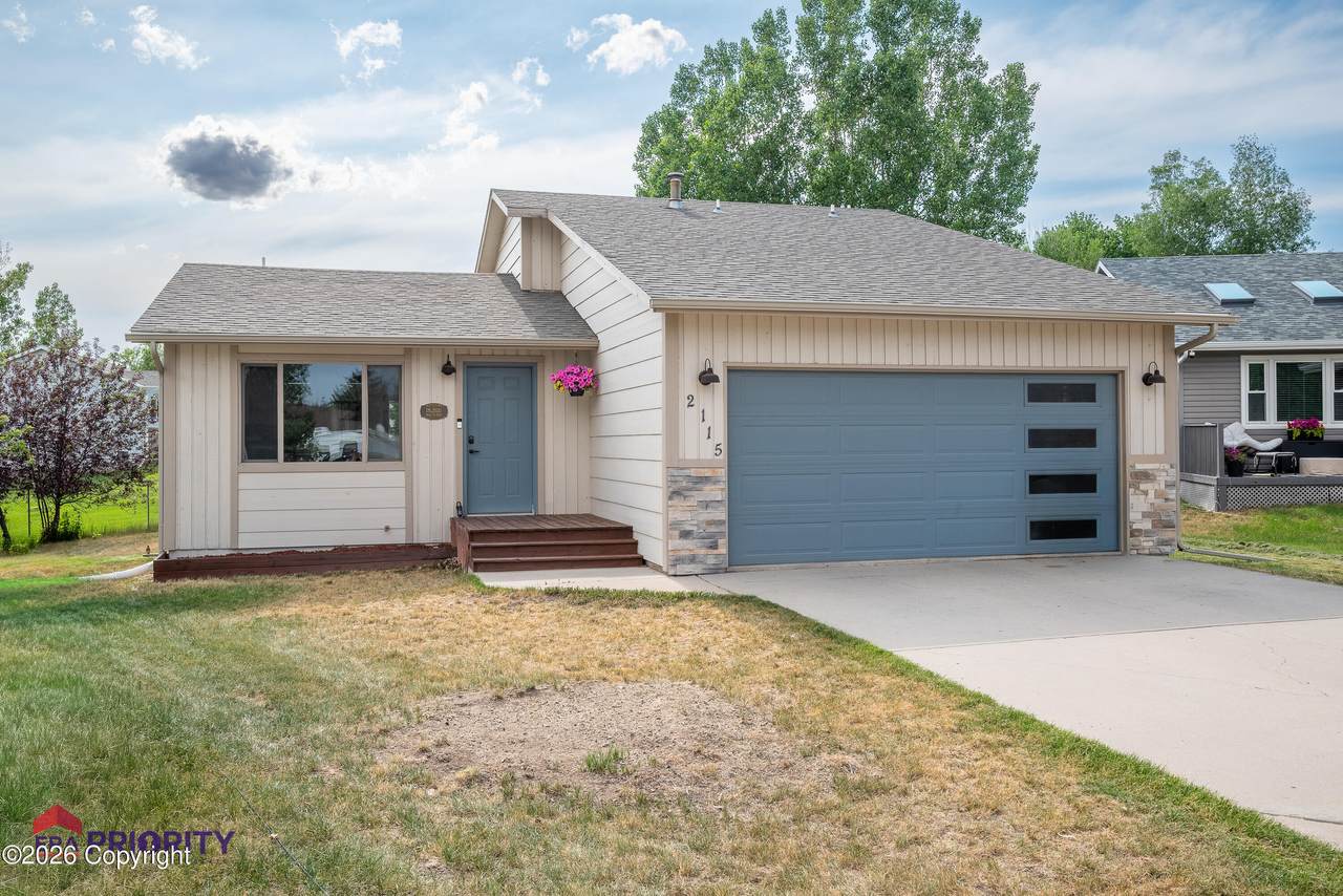 2115 Autumn Ct - Photo 1