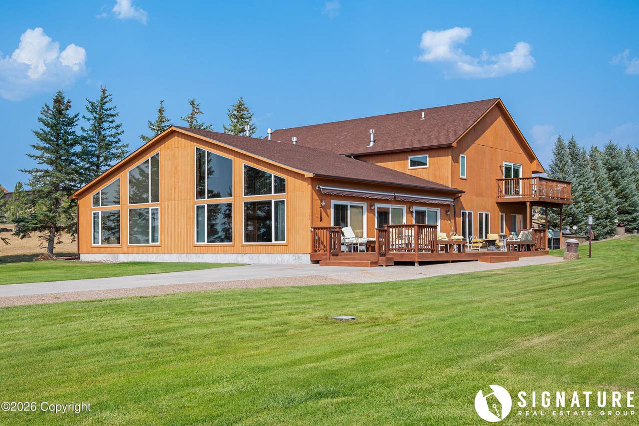 16 Boe Dr - Photo 1