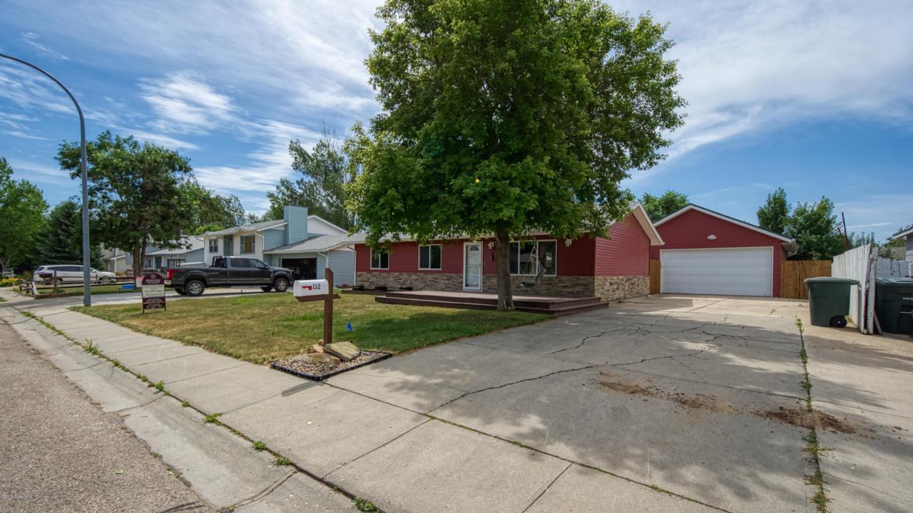 112 Teak St - Photo 1