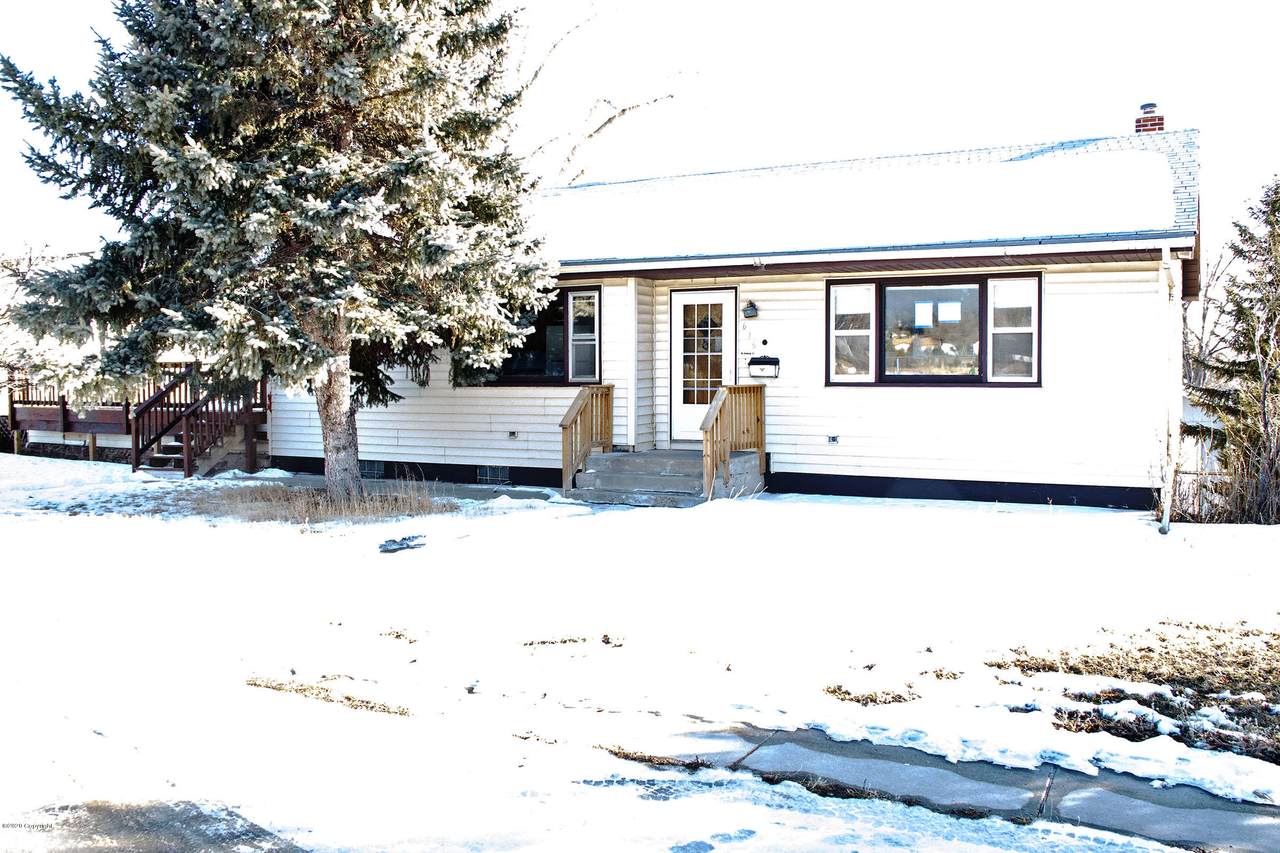 616 Pine St - Photo 1