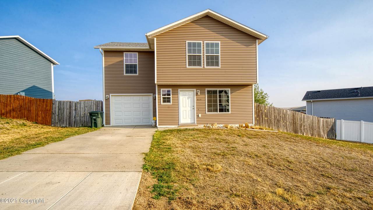 3115 Saddle String Cir - Photo 1