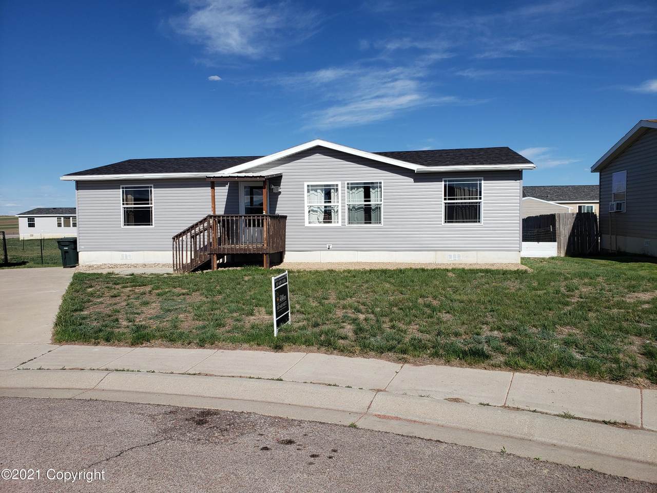 2002 Plumcreek Ct - Photo 1