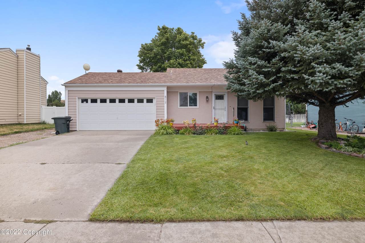 812 Glacier Dr - Photo 1