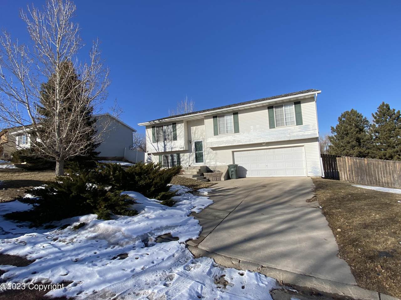 2719 Sassick St - Photo 1