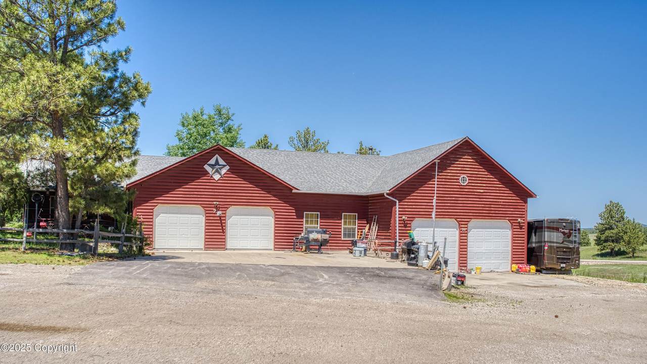 71 Pendleton Dr - Photo 1