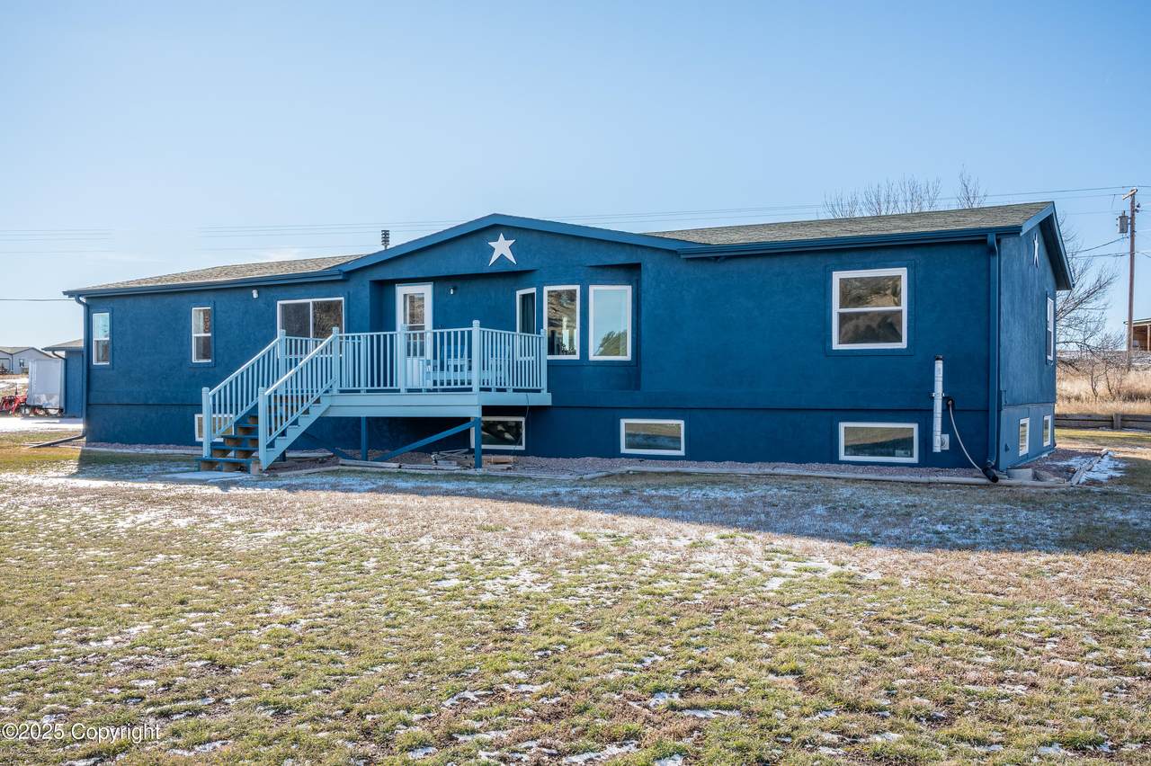 23 Foothills Dr - Photo 1