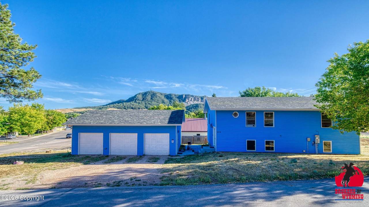 321 West - Photo 1