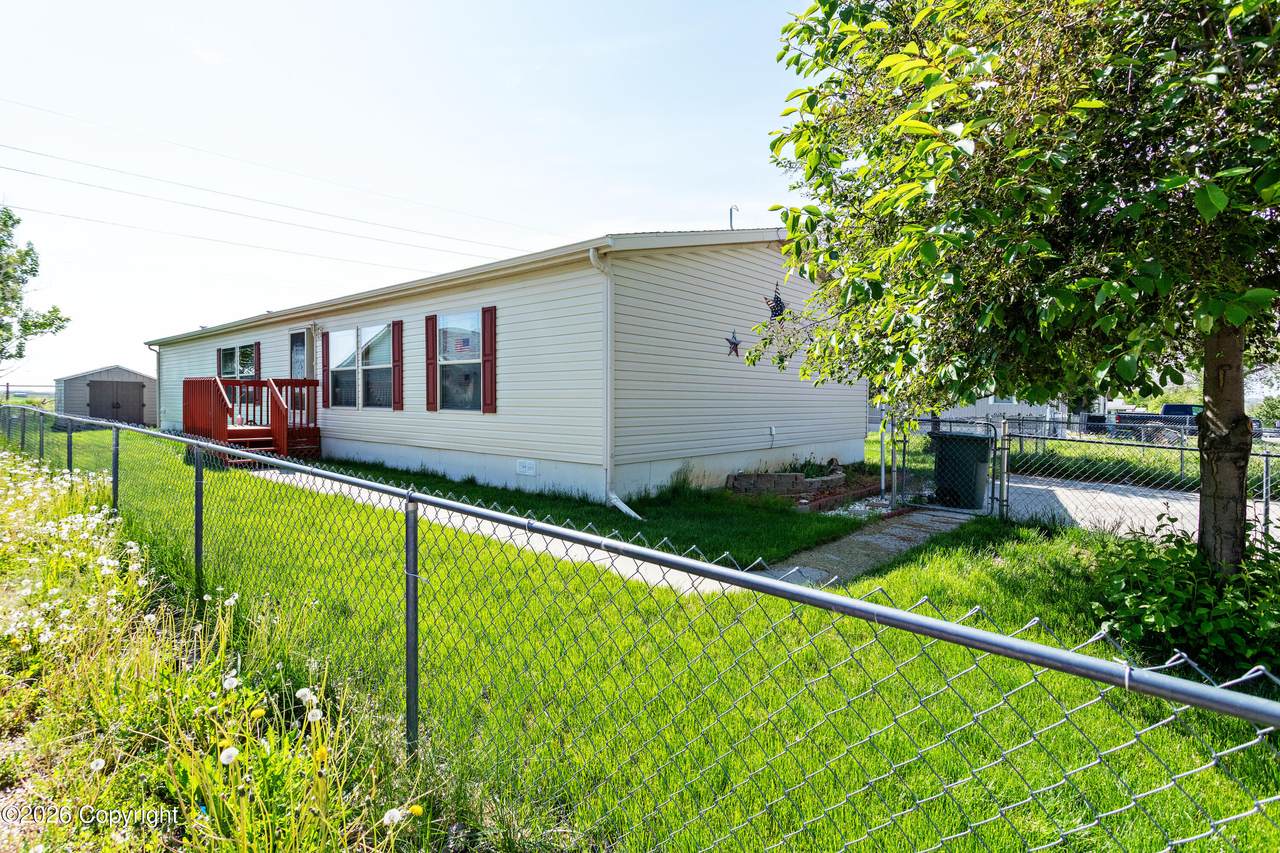 2205 Cheryl Ave - Photo 1