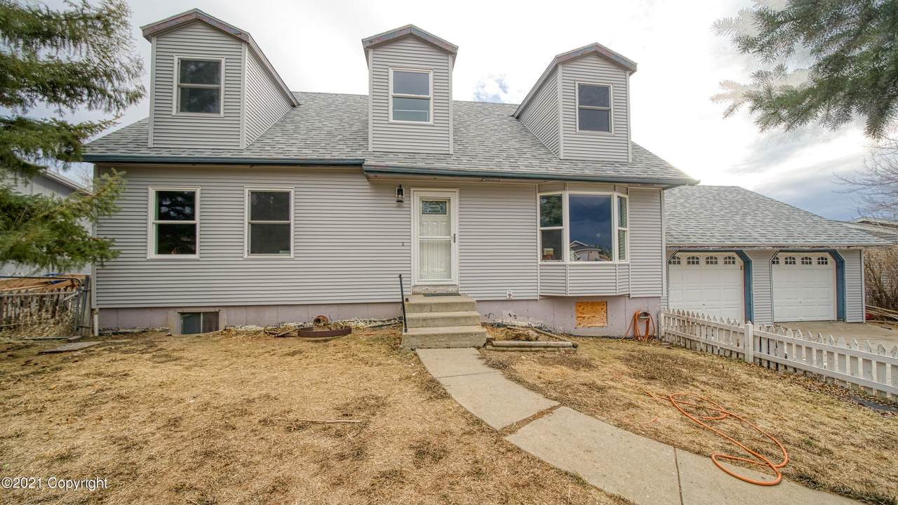 3507 Crestline Cir - Photo 1