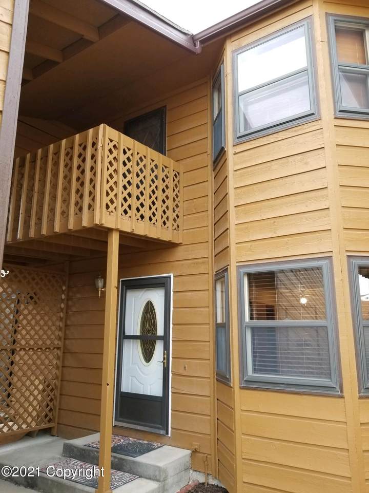 614 Oregon Ave - Photo 1