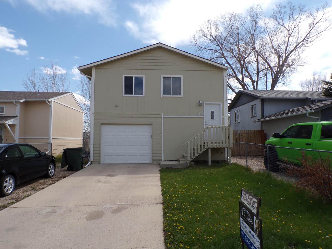 114 E Laurel St - Photo 1