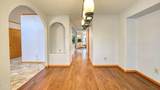 1400 Meadow Brook Ct - Photo 7