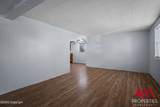 320 Watson St - Photo 4