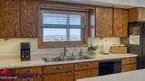2417 Hillcrest Dr - Photo 18