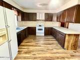 907 Fourth St - Photo 17