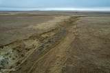7750 Barbed Wire Way - Photo 38