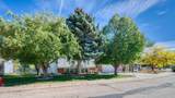 2521 Cascade Dr - Photo 3