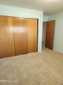 314 Stockade - Photo 15