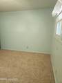 314 Stockade - Photo 17