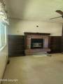 314 Stockade - Photo 8