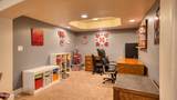 814 Sako Dr - Photo 43